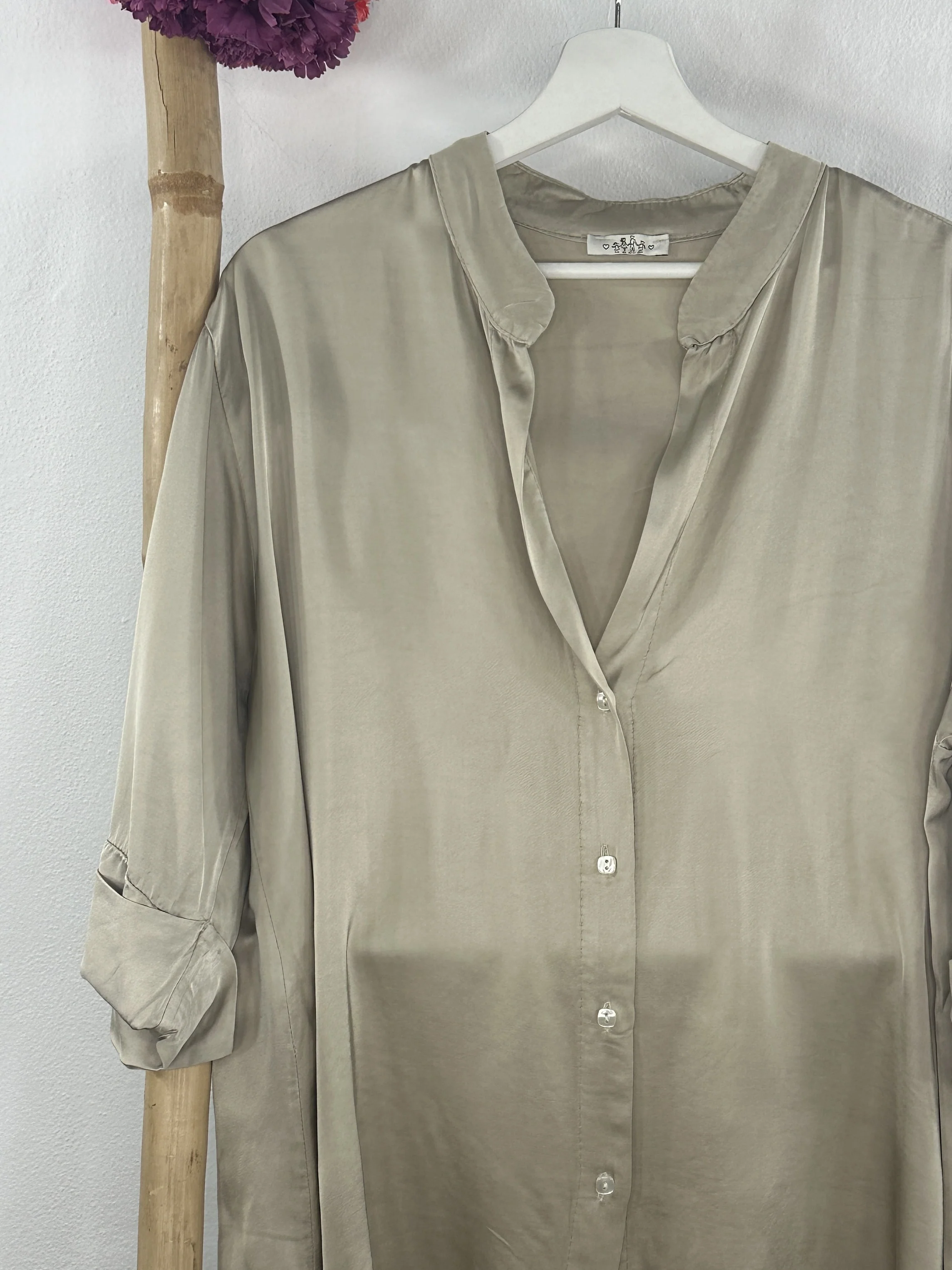 CAMISA SATINADA CUELLO MAO - Image 5