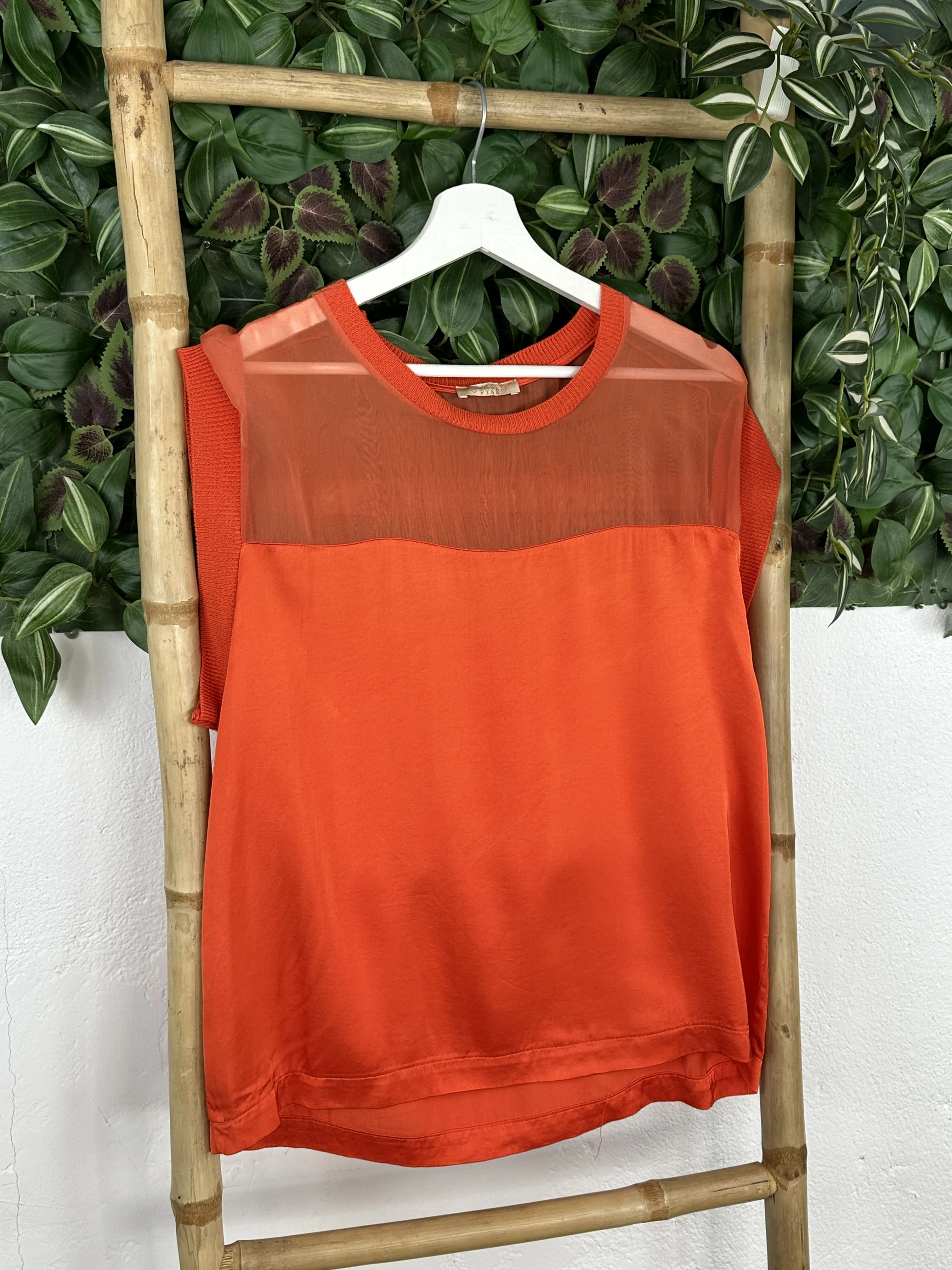 CAMISETA SATINADA TRANSPARENTE - Image 6