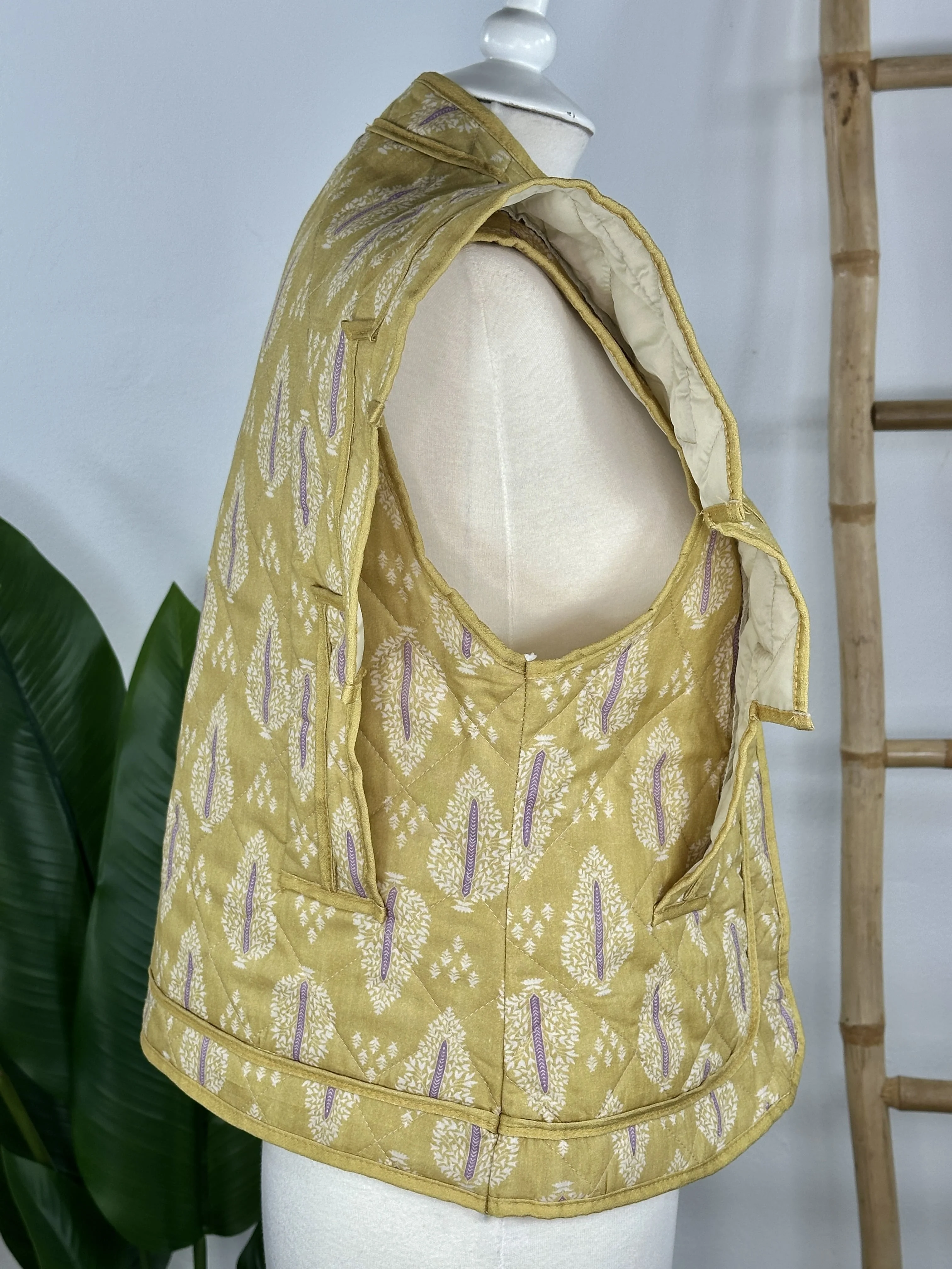 CHALECO ACOLCHADO ESTAMPADO - Image 8