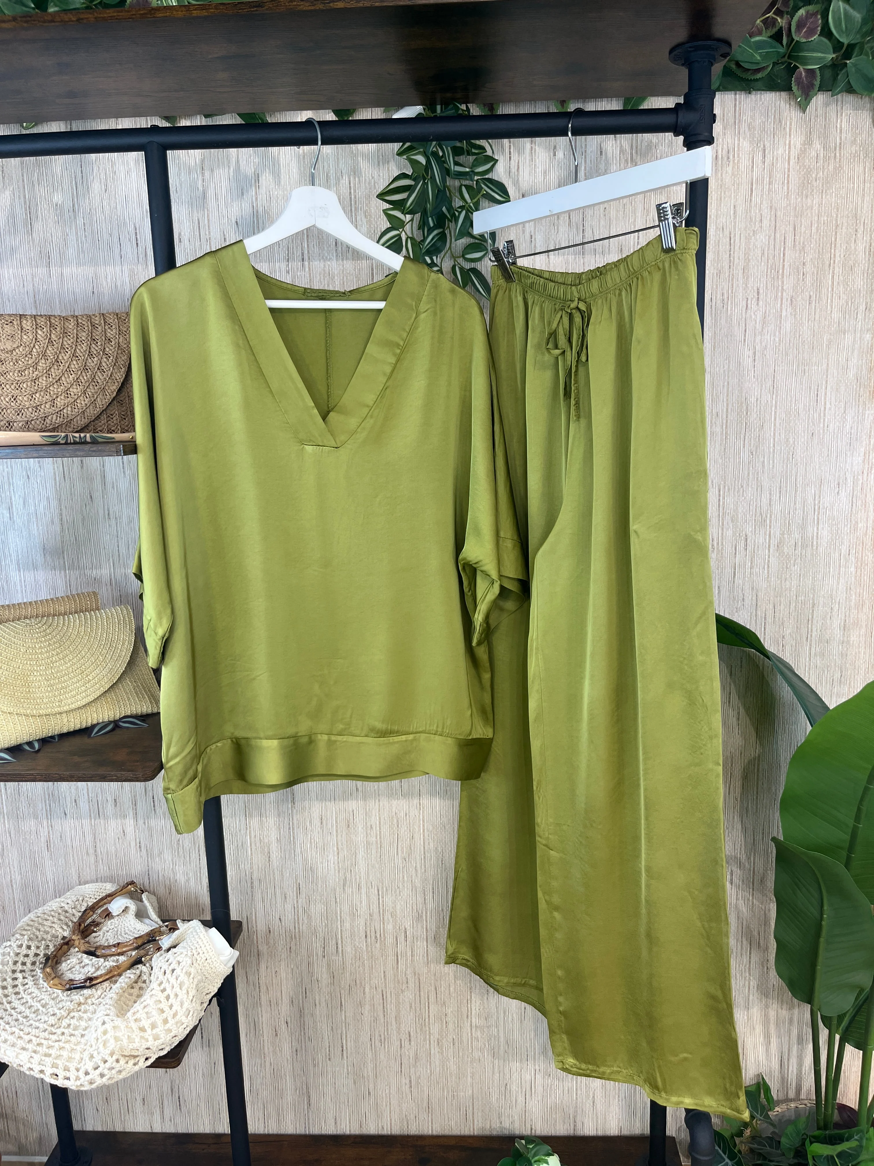 CONJUNTO SATINADO BÁSICO - Image 7