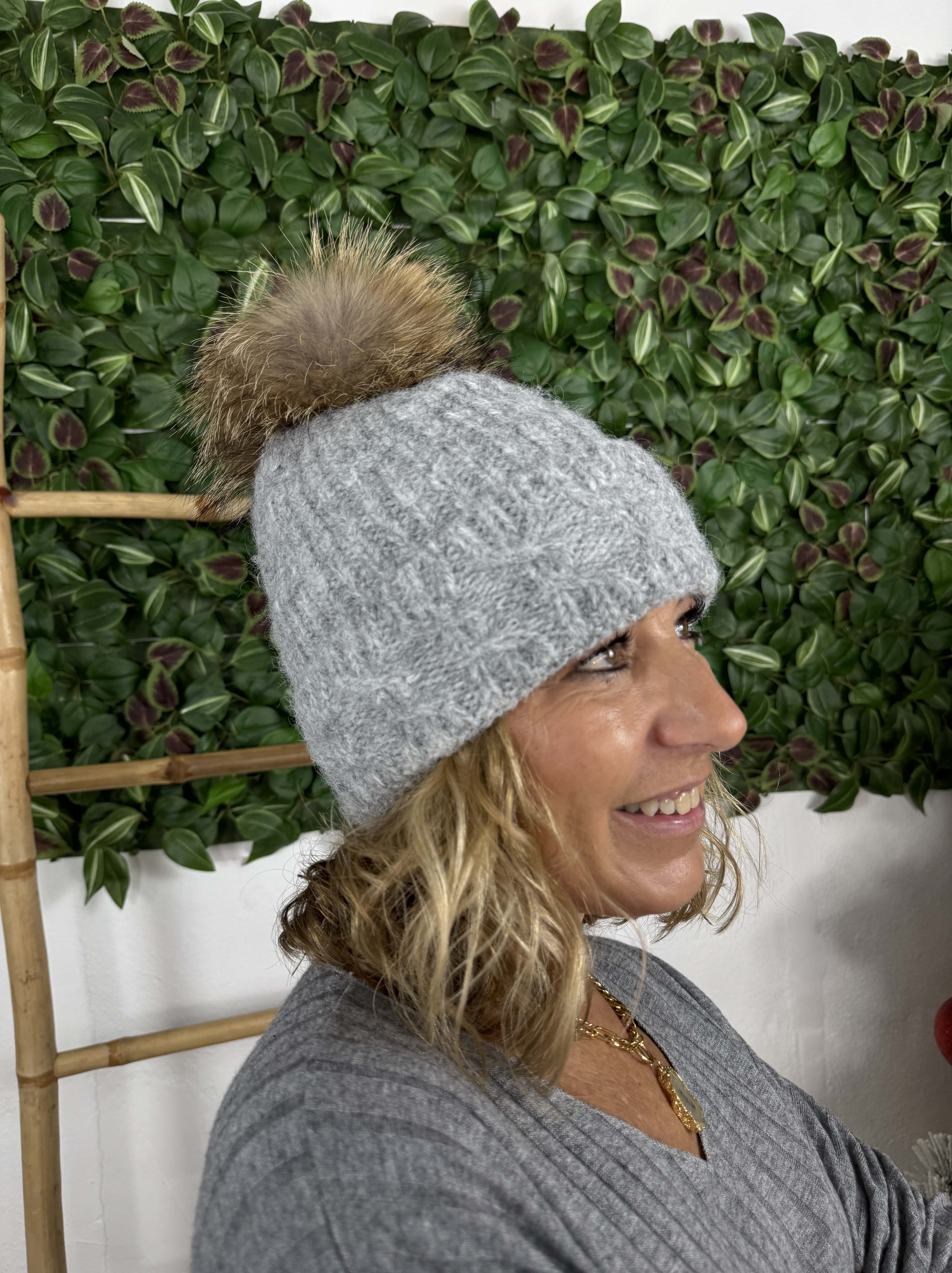 GORRO POMPÓN - Image 3