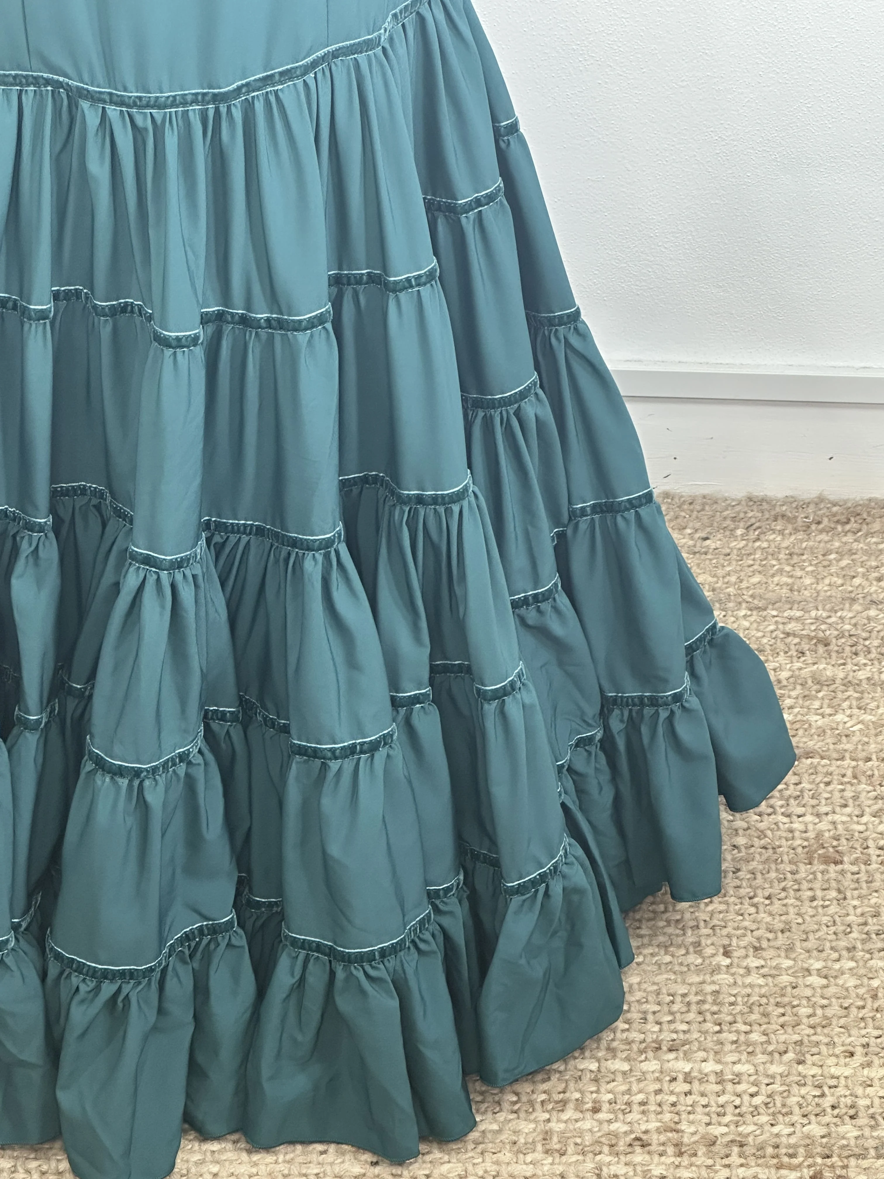 TRAJE CANASTERO LISO - Image 10