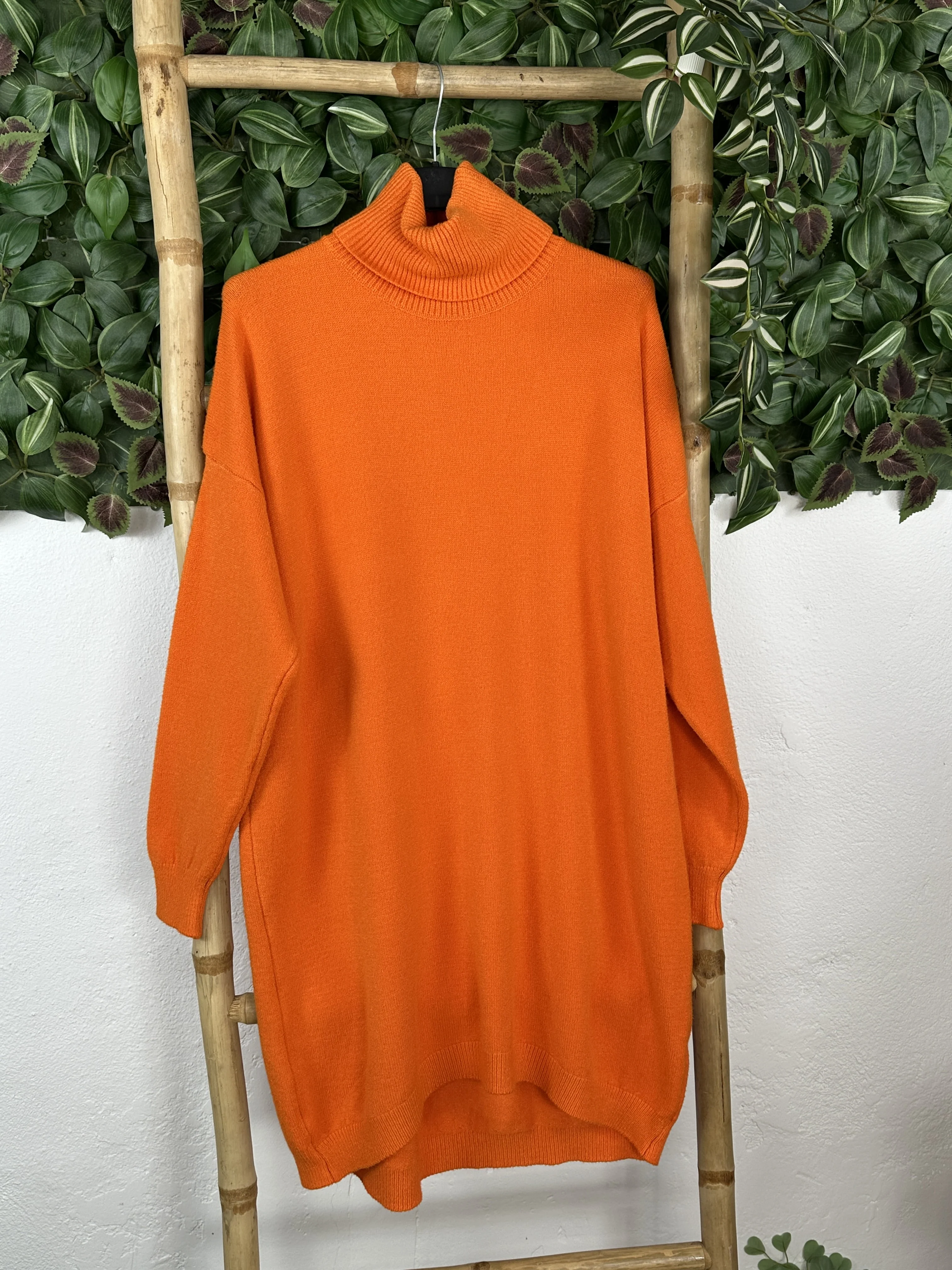 VESTIDO CUELLO VUELTO - Image 9